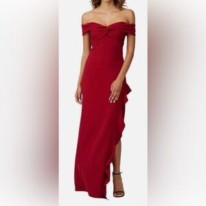 Shoshanna Midnight
Solid Red Wells Off the Shoulder Ruffle Cocktail Gown Size 12